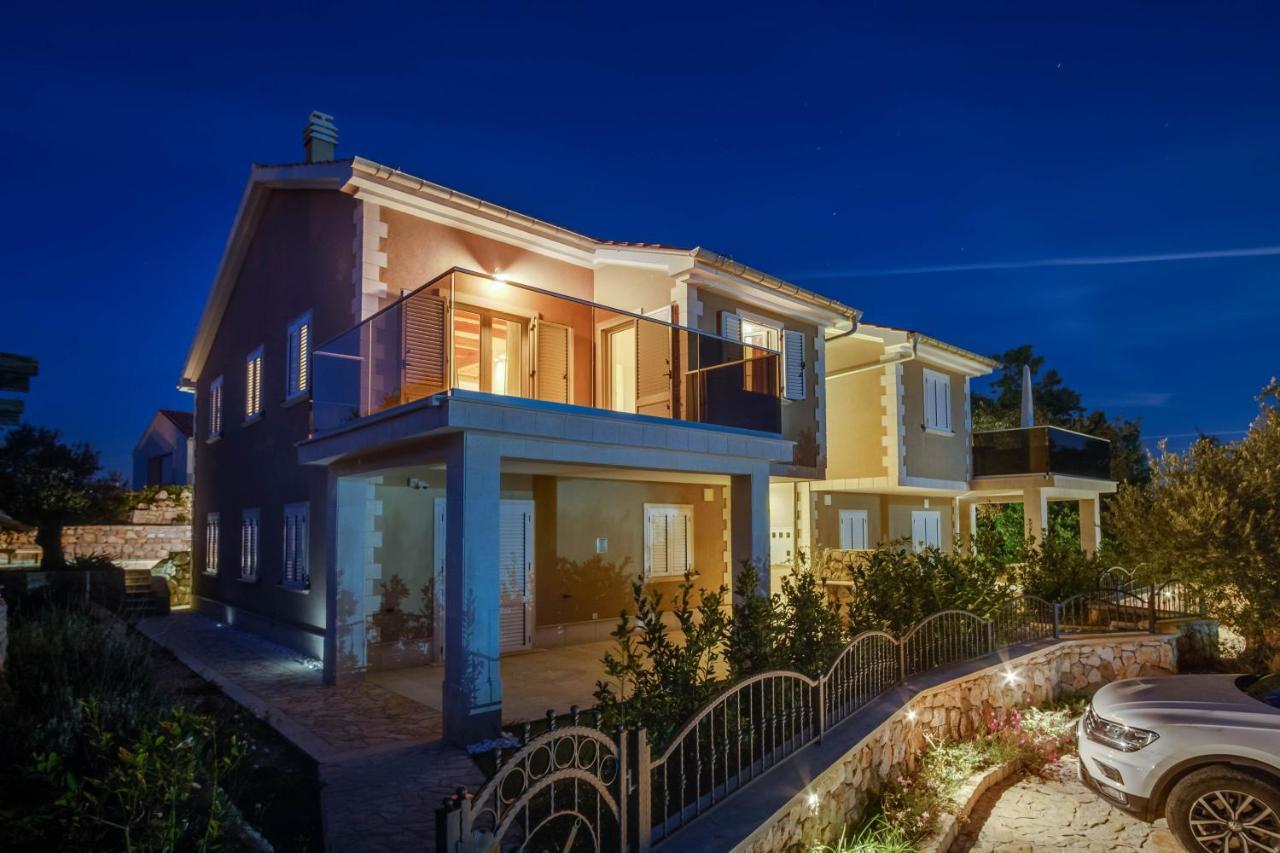 Lucica 360 Sea View Suite 네레자인 외부 사진