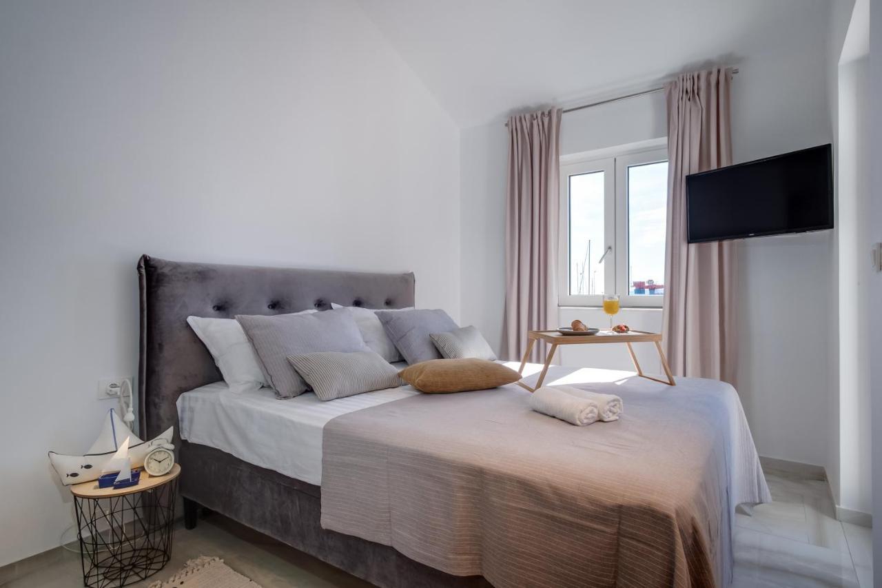 Lucica 360 Sea View Suite 네레자인 외부 사진