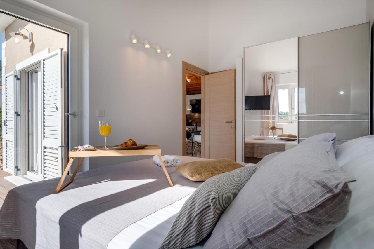 Lucica 360 Sea View Suite 네레자인 외부 사진