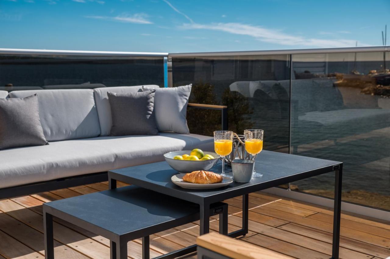Lucica 360 Sea View Suite 네레자인 외부 사진