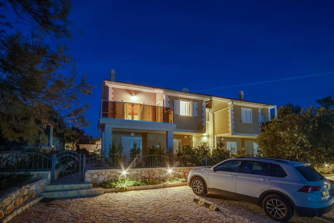 Lucica 360 Sea View Suite 네레자인 외부 사진